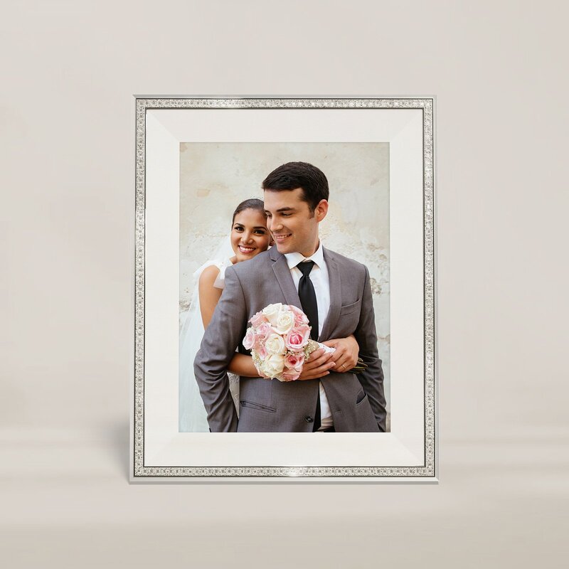 Aura Astra Moonstone White photo frame in official manufacturer imagery.